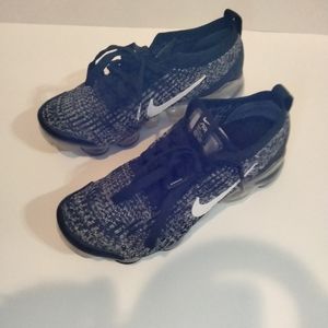 Nike air vapormax flyknit 3 Shoes black aide 7 us women